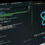 Logotipo React em um editor de códigos
